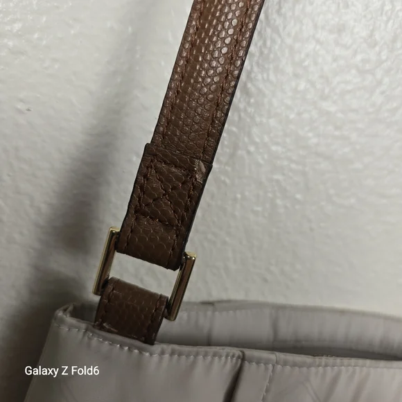 Vera Bradley Crossbody Shoulder Bag Beige Nylon Brown Strap Adjustable Medium - Picture 5 of 16